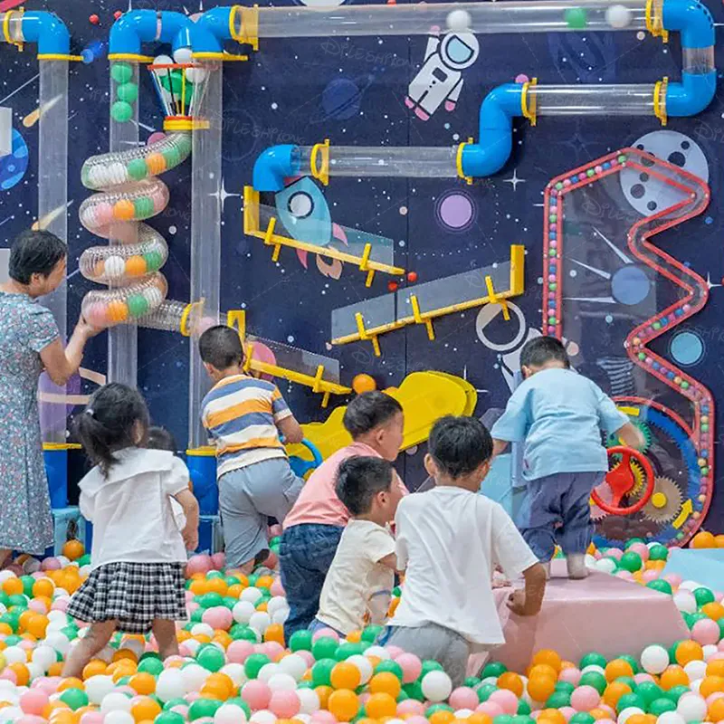 Wall level challenge game indoor children's playground, Ball Fortress